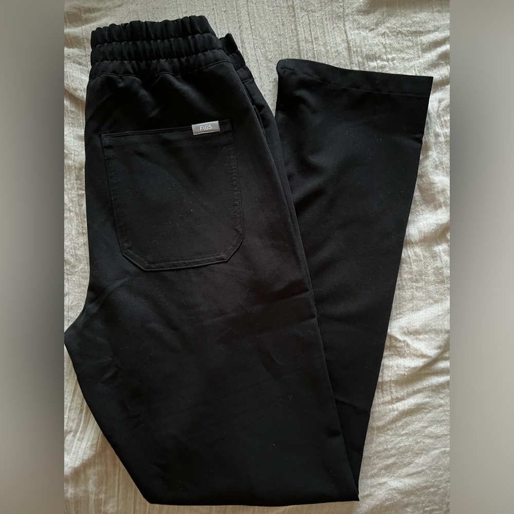 Figs Straight Leg Pants in Black NWOT Women’s Size XS